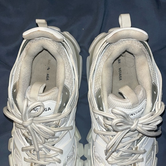 BALENCIAGA WOMEN'S TRACK SNEAKER IN WHITE - Picture 8 of 9